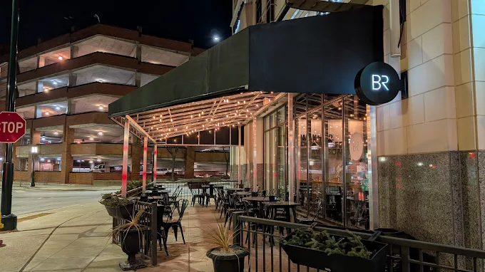 Birmingham Roast outdoor patio seating at night